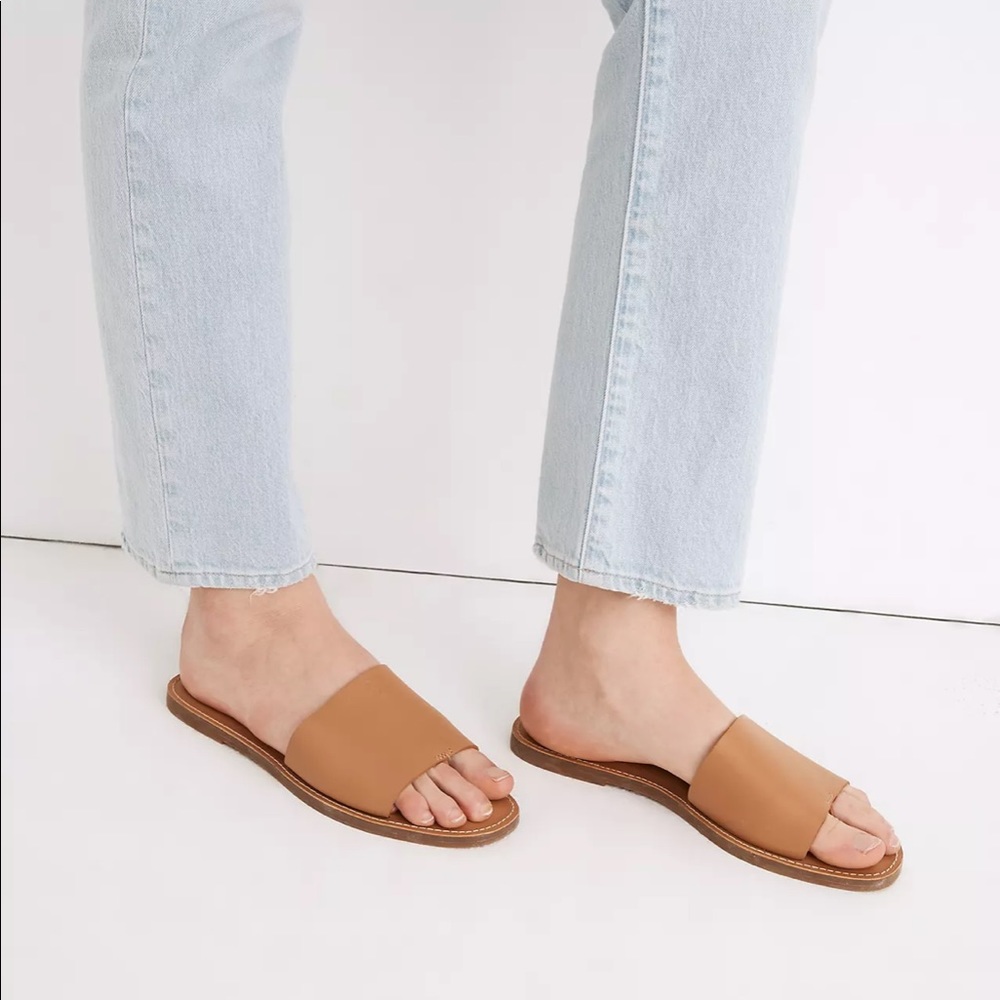 The Boardwalk Post Slide Sandal in Leather